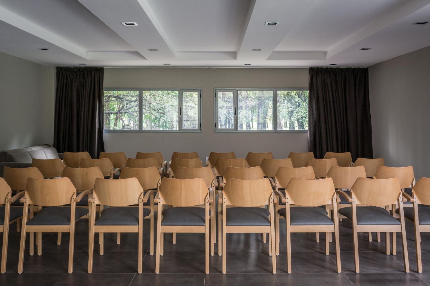 Krzesła do sali konferencyjnej