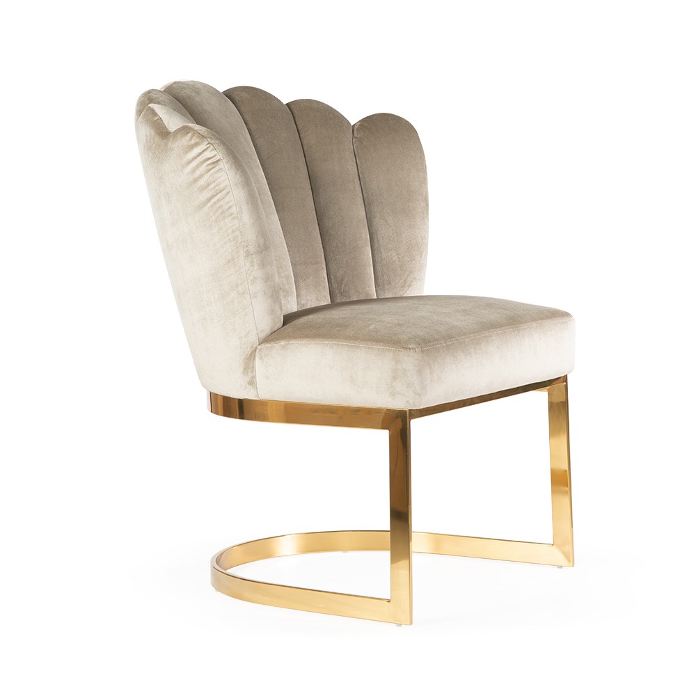 Nowoczesny fotel MONALIZA na złotej podstawie glamour