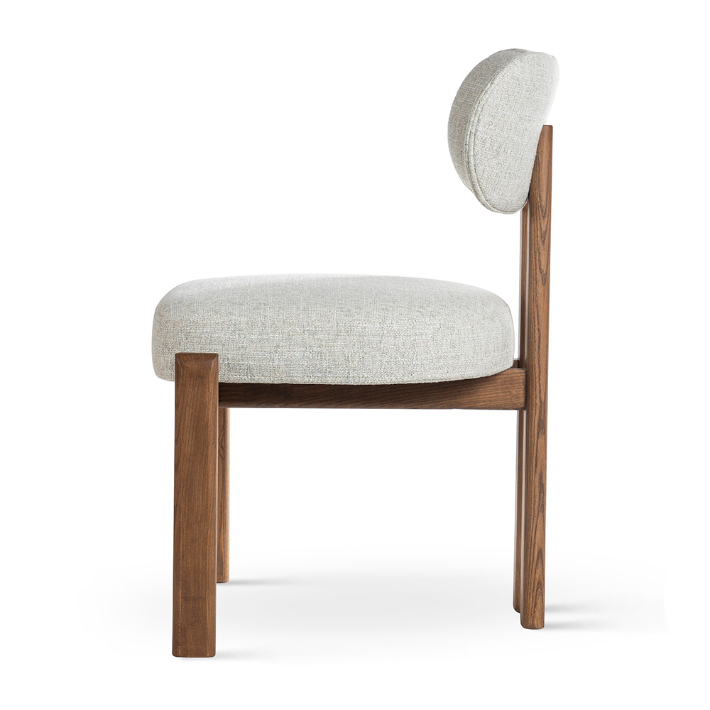 Nowoczesne krzesło z drewnianymi nogami ISOLA z personalizacją