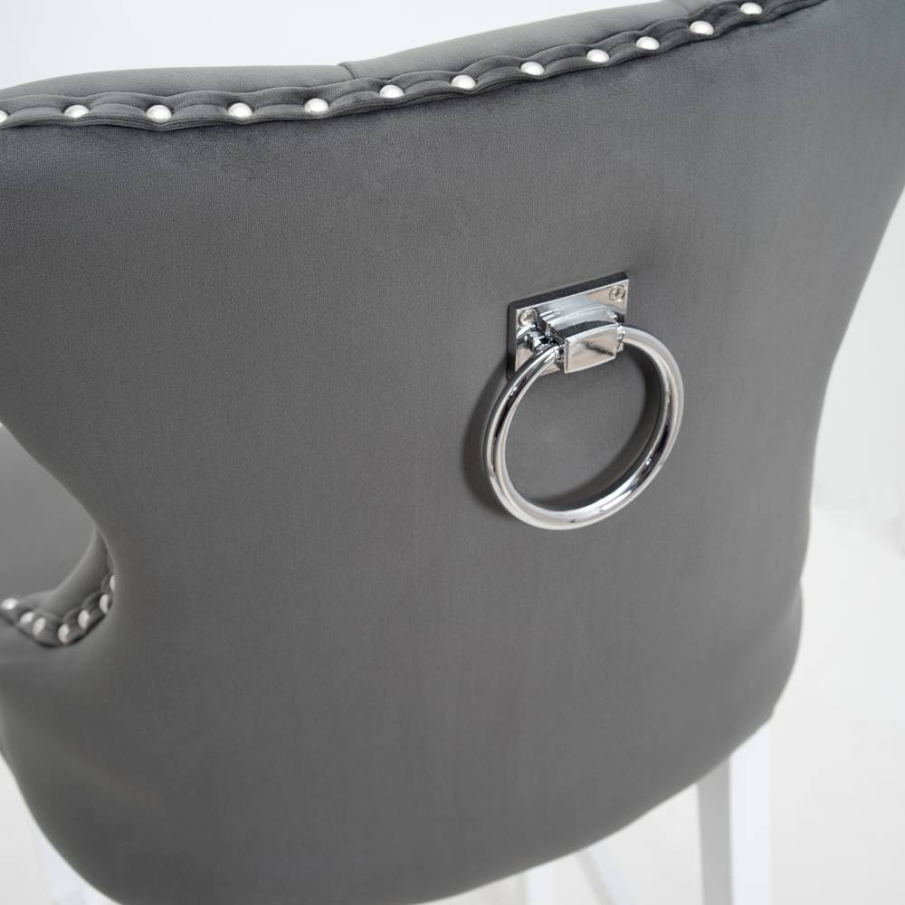 Hoker MADAME Glamour chesterfield z kołatką