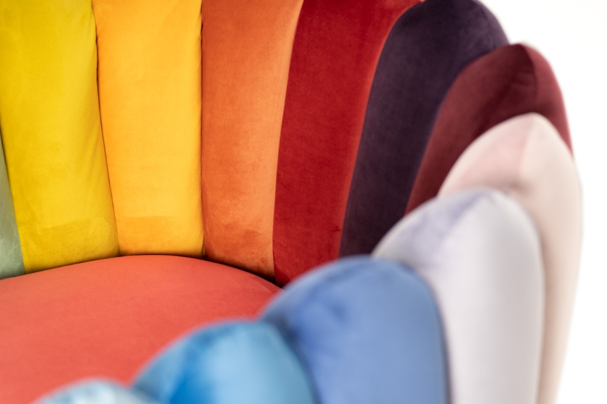 Kolorowe krzesło patchwork LILI Rainbow z personalizacja nóg