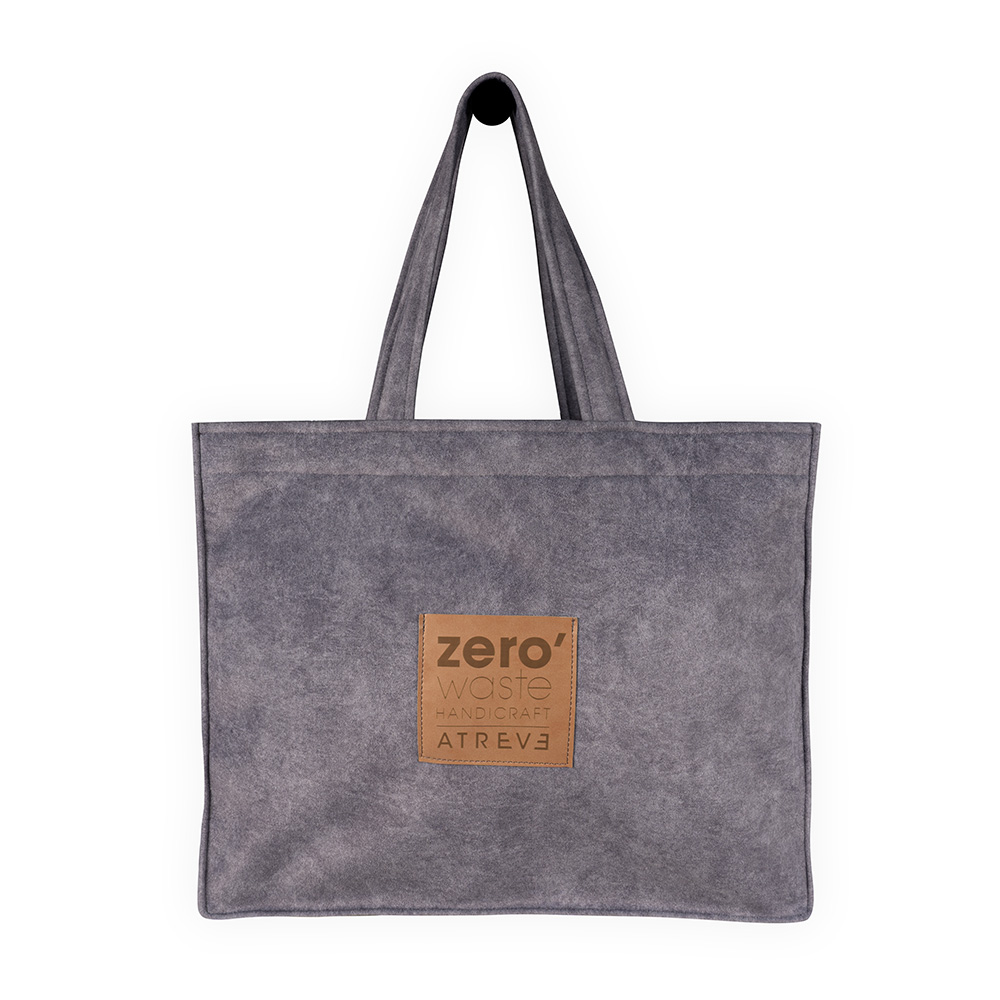 Elegancka Torba Wykonana Z Wysokiej Jakości Tkanin Duża